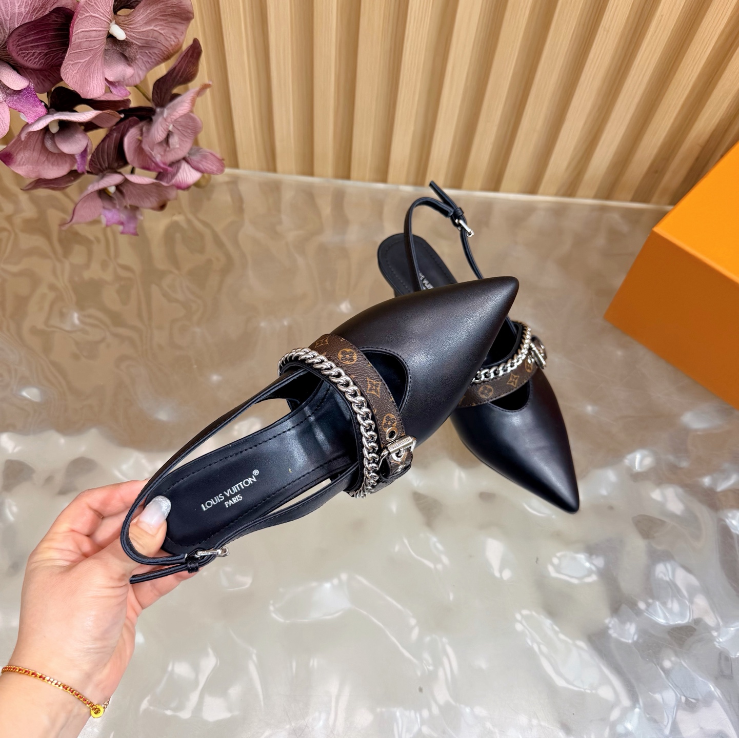 Women's high heels